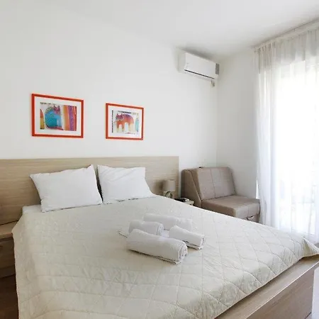 House Star Apartment Petrovac Room photo