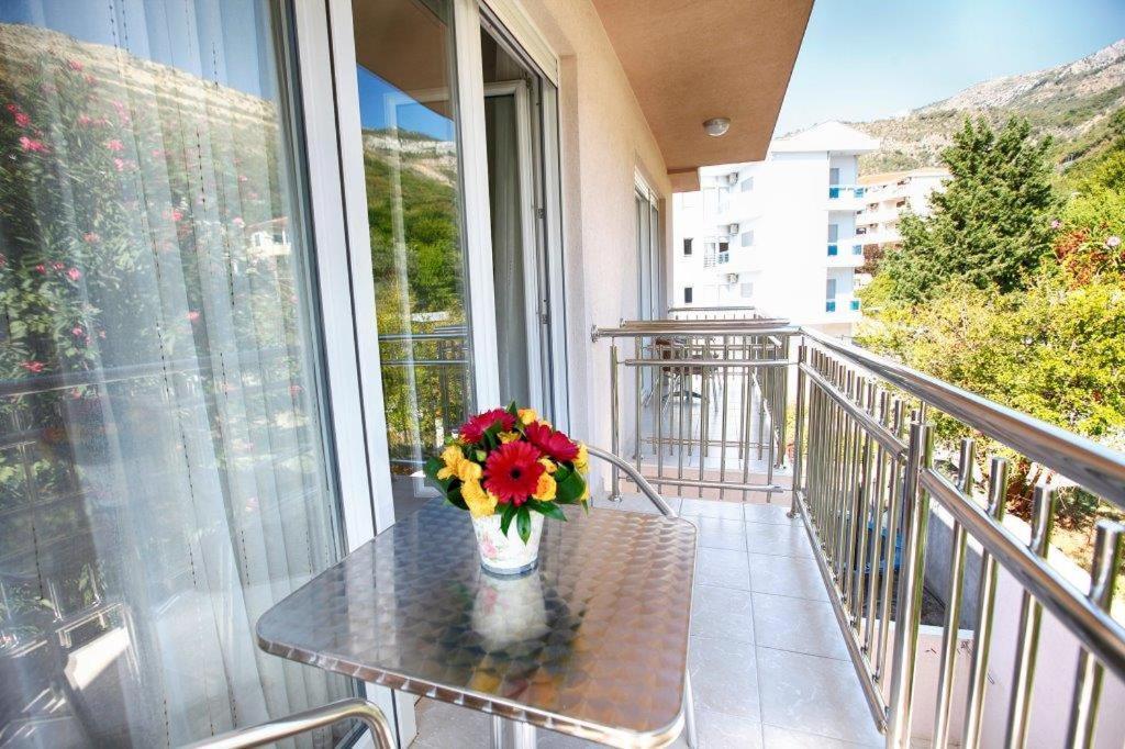 House Star Apartman *
